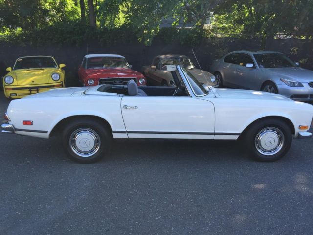 1969 White Mercedes-Benz SL-Class Convertible