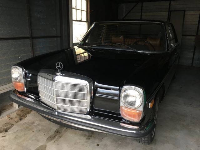 1969 Black Mercedes-Benz 200-Series Sedan