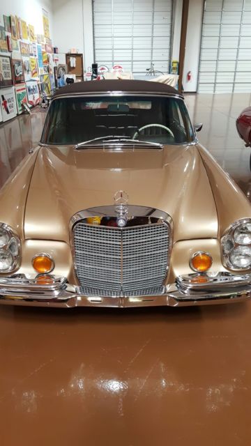 1969 Brown Mercedes-Benz 280 SE ConvertIble Convertible