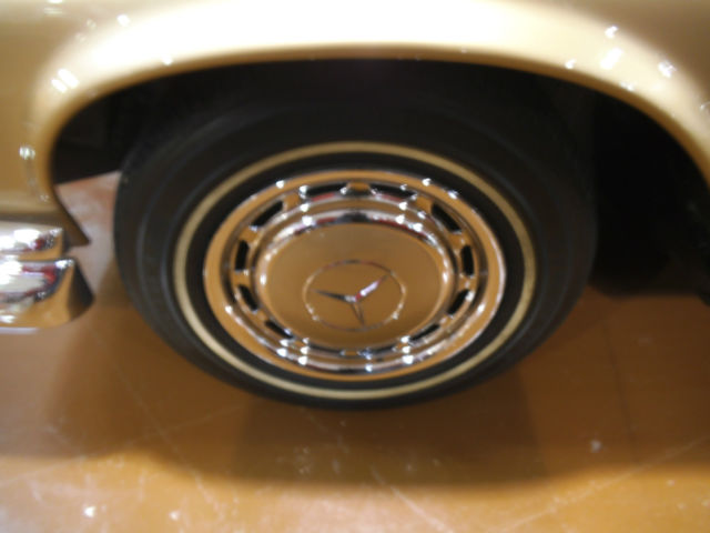 1969 Brown Mercedes-Benz 280 SE ConvertIble Convertible