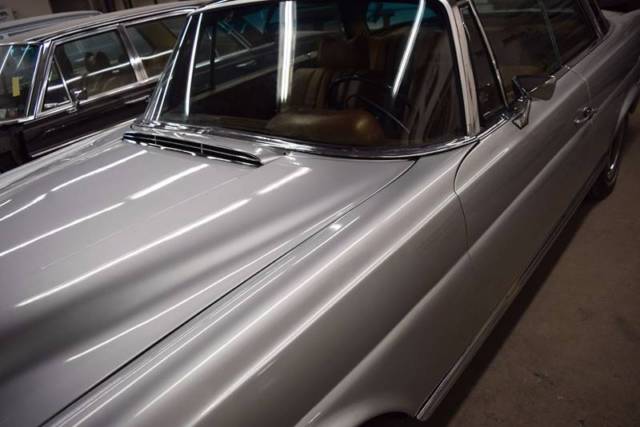 1969 Silver Mercedes-Benz 200-Series Coupe