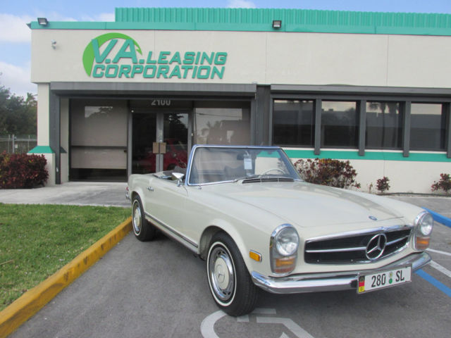 1969 White Mercedes-Benz SL-Class Convertible