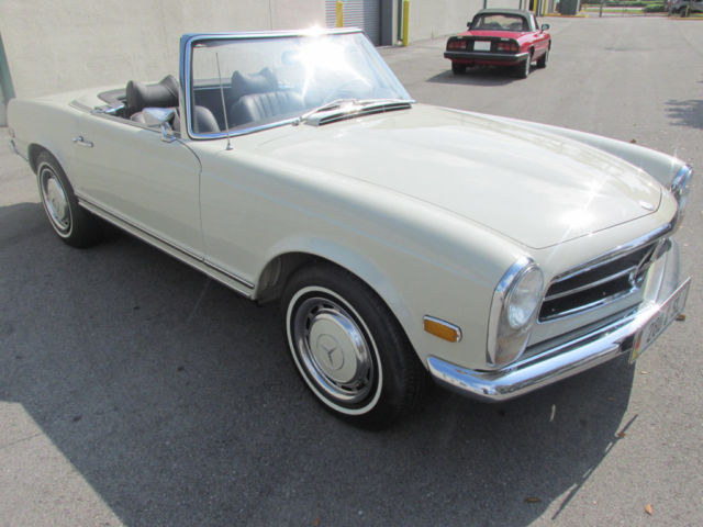 1969 White Mercedes-Benz SL-Class Convertible