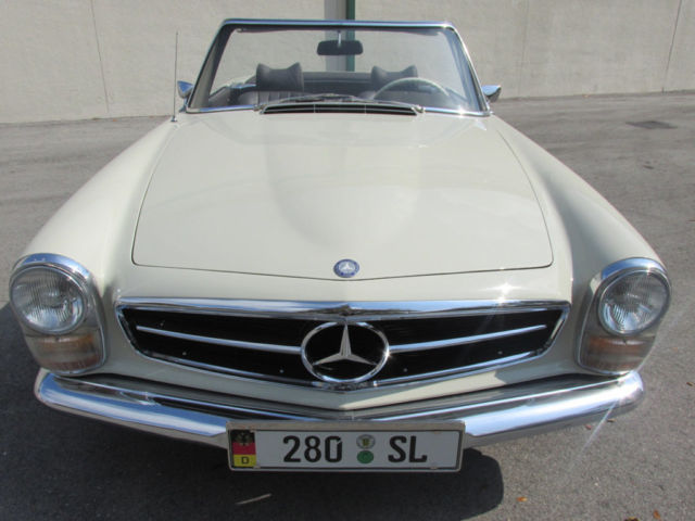 1969 White Mercedes-Benz SL-Class Convertible