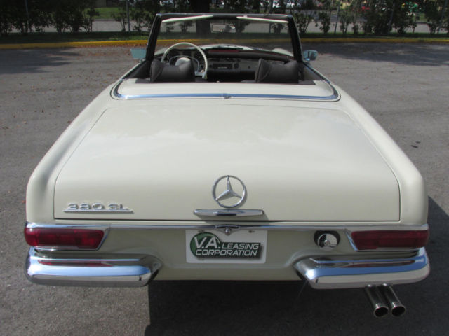 1969 White Mercedes-Benz SL-Class Convertible