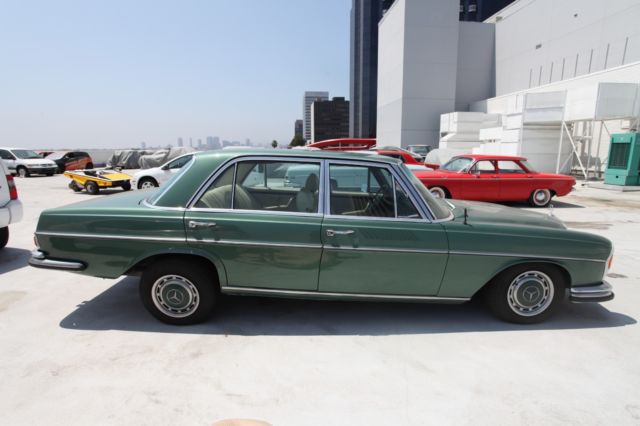 1969 Green Mercedes-Benz 300-Series Sedan