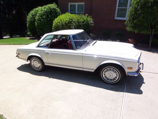 1969 White Mercedes-Benz SL-Class Convertible