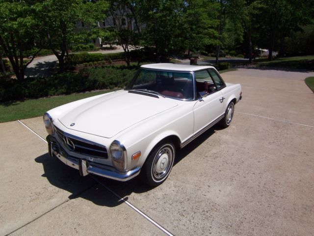 1969 White Mercedes-Benz SL-Class Convertible
