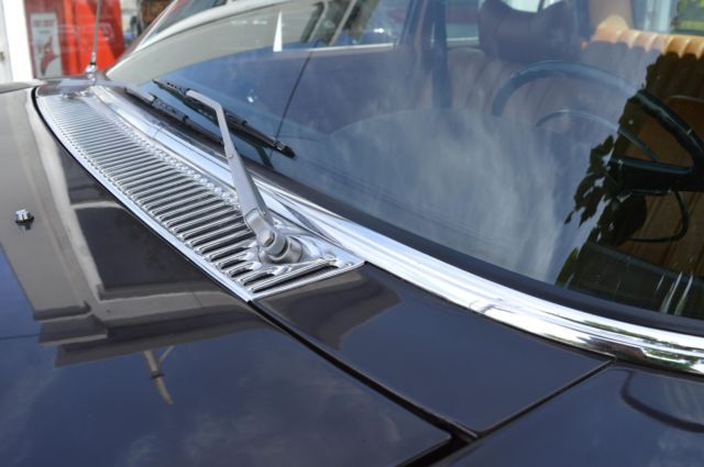 1969 Brown Mercedes-Benz 200-Series Sedan