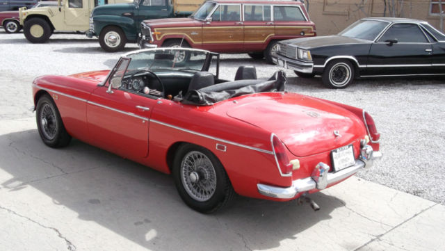 1969 Red MG MGB --