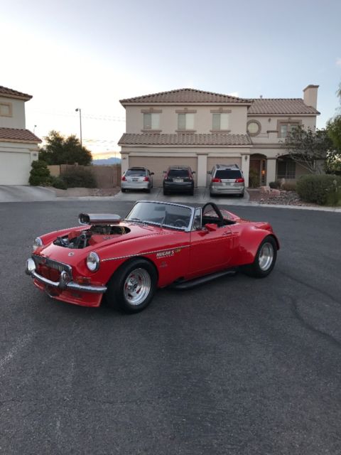 1969 Red MG MGB Convertible