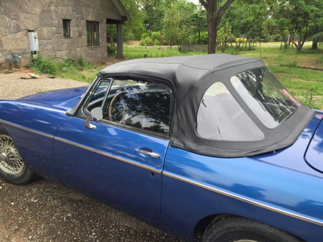 1969 Blue MG MGB U/K