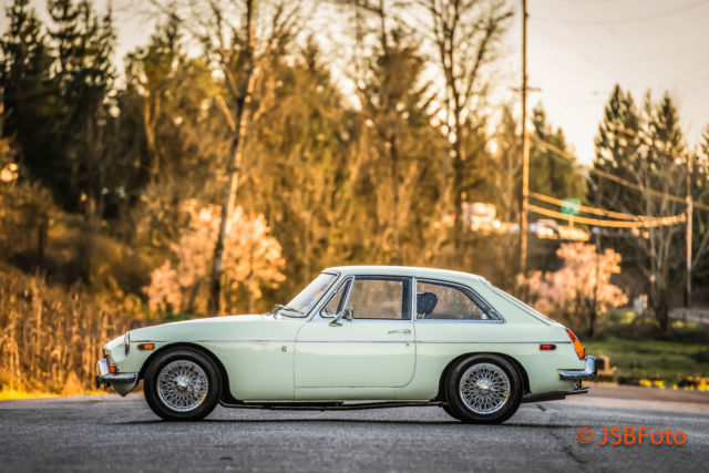 1969 Sea Foam Green MG MGB Cpoupe