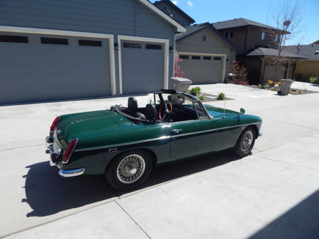 1969 Green MG MGB
