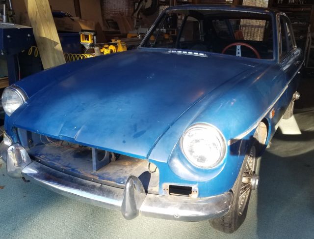 1969 Blue MG MGB Coupe