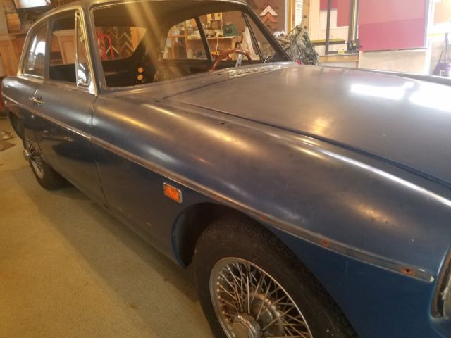 1969 Blue MG MGB Coupe