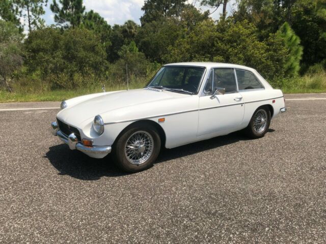 1969 White MG MGB Coupe