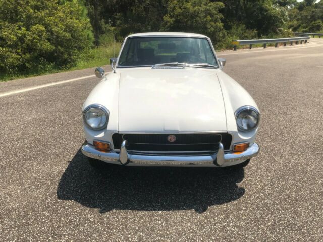 1969 White MG MGB Coupe