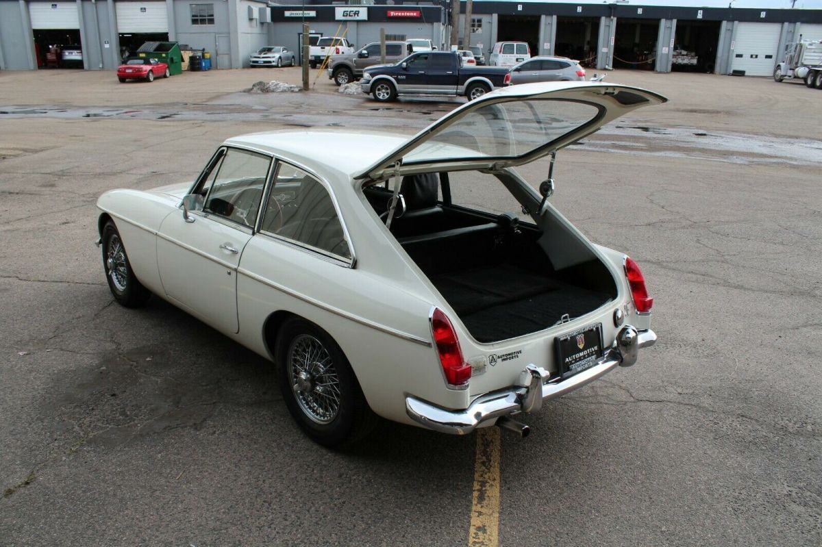 1969 White MG MGB Coupe