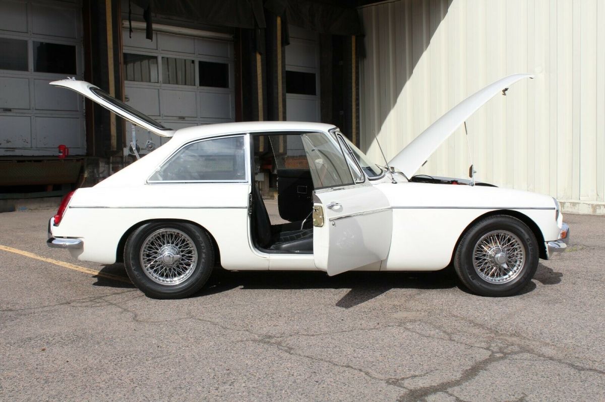 1969 White MG MGB Coupe