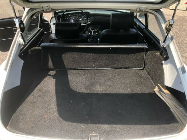 1969 White MG MGB Coupe