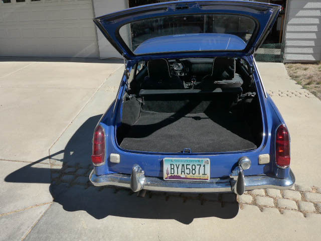 1969 Blue MG MGB Hatchback