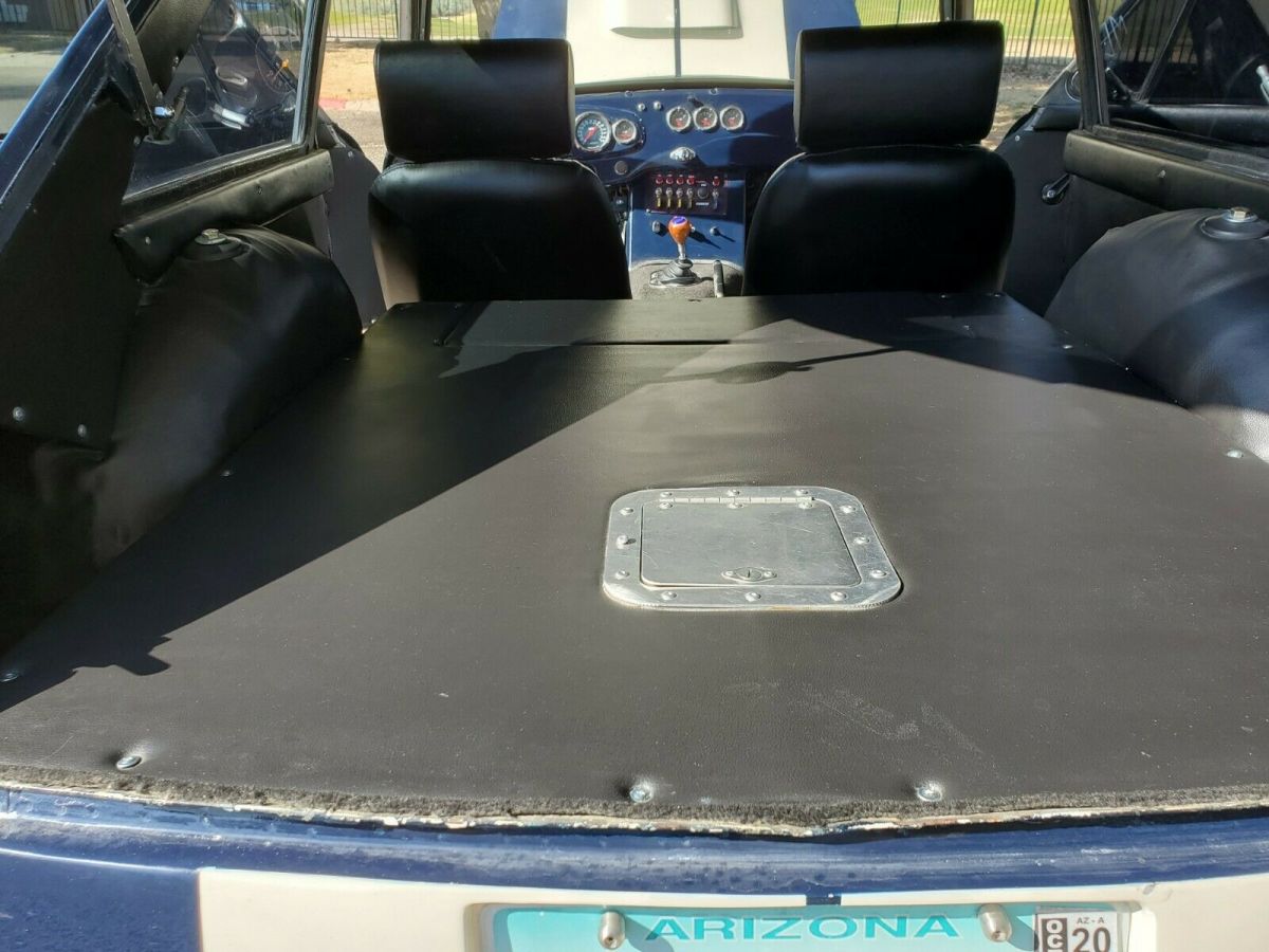 1969 Blue MG MGB Coupe