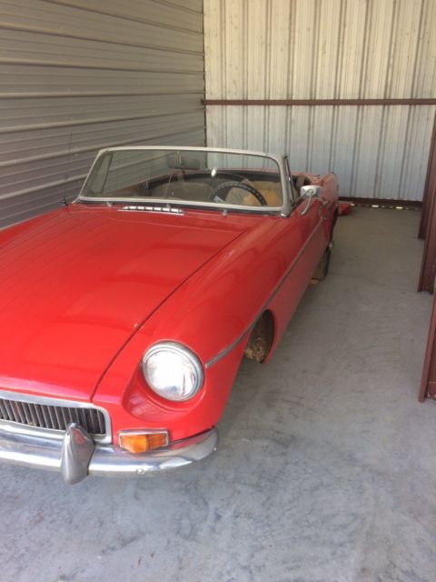1969 Red MG MGB Convertible