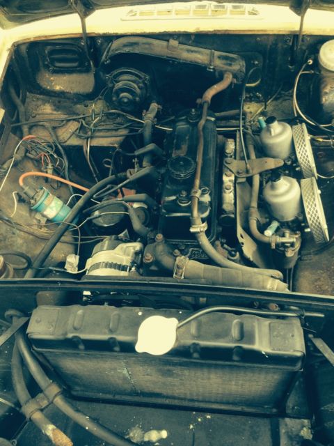 1969 SPRING YELLOW MG MGB Convertible