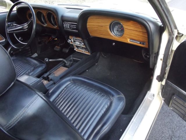 1969 Meadowlark yellow Ford Mustang Convertible