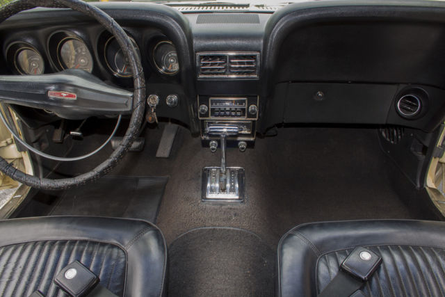 1969 Yellow Ford Mustang Coupe