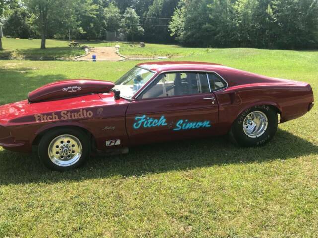 1969 Burgundy Ford Mustang