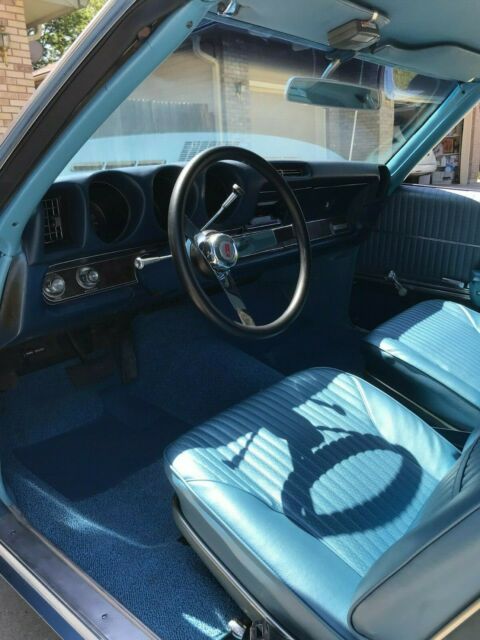 1968 Blue Oldsmobile Cutlass Coupe