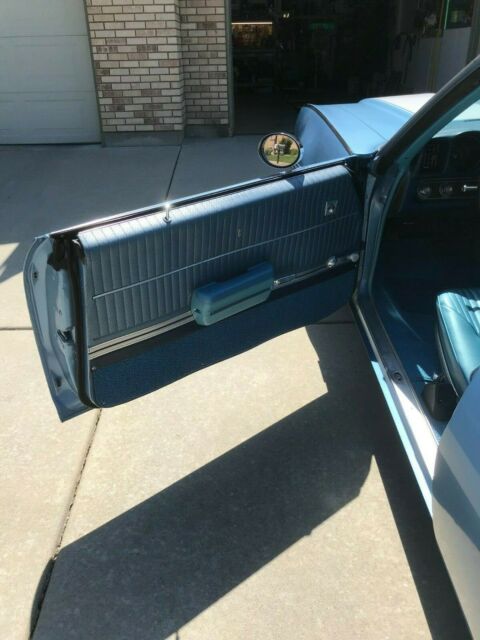 1968 Blue Oldsmobile Cutlass Coupe