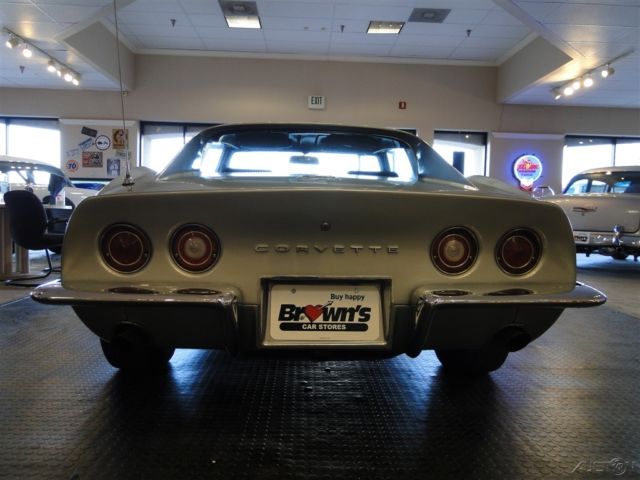 1969 Silver Chevrolet Corvette