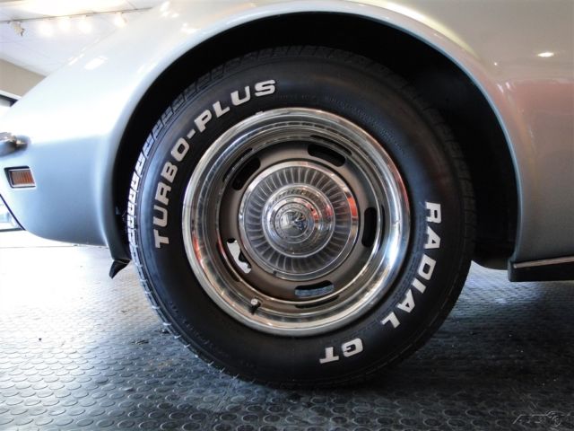 1969 Silver Chevrolet Corvette