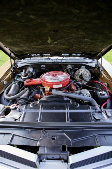 1969 Gold Oldsmobile 442 Coupe