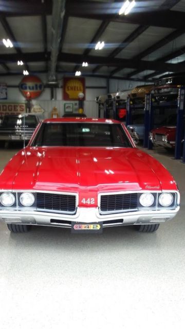 1969 Red Oldsmobile 442 Sedan