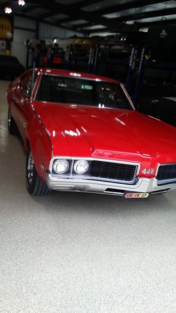 1969 Red Oldsmobile 442 Sedan