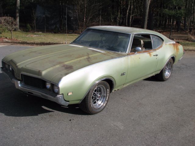 1969 Green Oldsmobile 442 Coupe