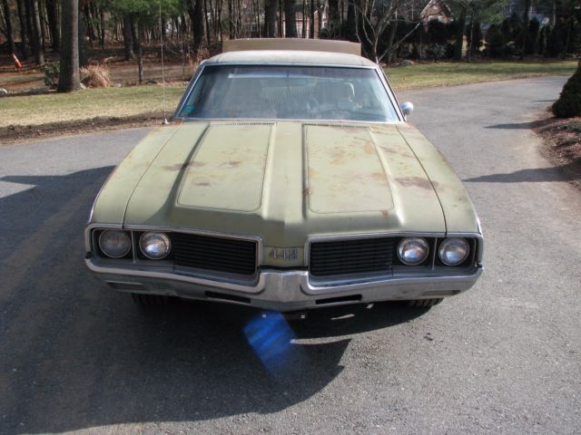 1969 Green Oldsmobile 442 Coupe