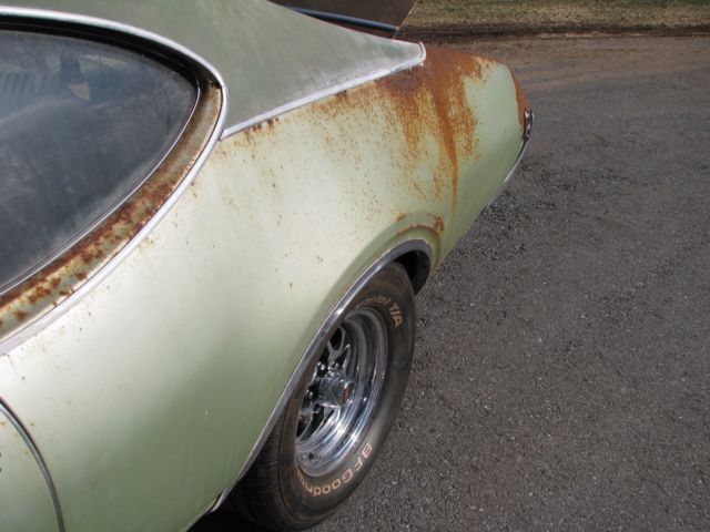 1969 Green Oldsmobile 442 Coupe