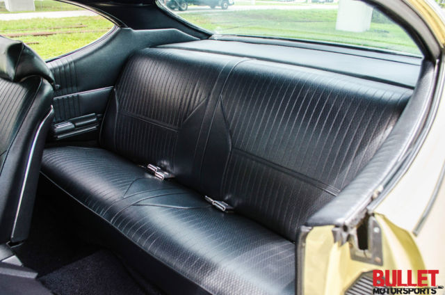 1969 Yellow Oldsmobile 442 Coupe