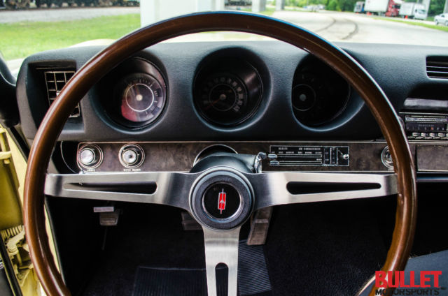 1969 Yellow Oldsmobile 442 Coupe