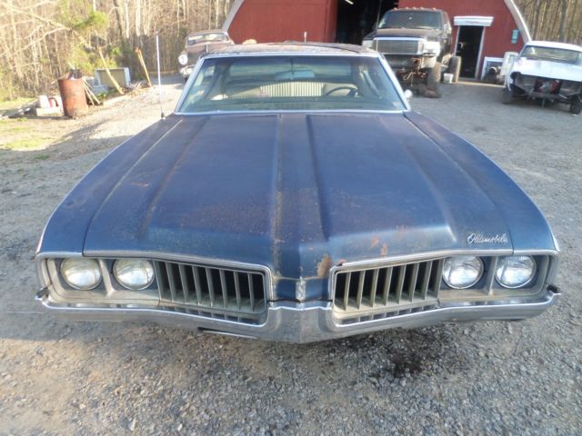 1969 Blue Oldsmobile Cutlass Coupe