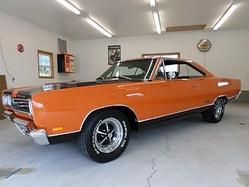 1969 Go Mango/Vitamin C Orange Plymouth GTX 2 Door HT