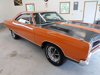 1969 Go Mango/Vitamin C Orange Plymouth GTX 2 Door HT