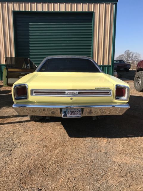 1969 Yellow/Black Plymouth GTX Hard  top