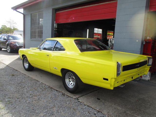 1969 Yellow Plymouth GTX