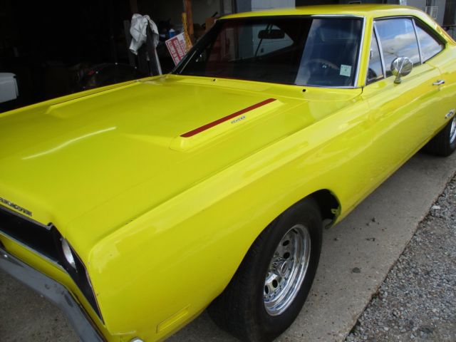 1969 Yellow Plymouth GTX